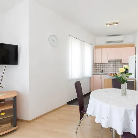 Apartamento Cvijic Rose