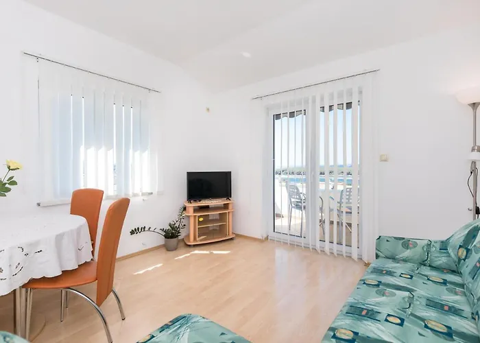 Cvijic Rose Apartment Punat